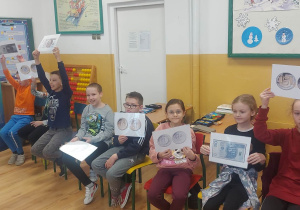Drużyna Ambasadorów Edukacji Ekonomicznej w klasie 3a