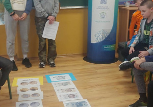 Drużyna Ambasadorów Edukacji Ekonomicznej w klasie 3a
