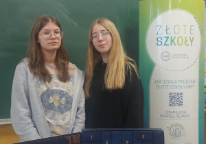 Drużyna Ambasadorów Edukacji Ekonomicznej w klasie 3a