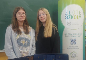 Drużyna Ambasadorów Edukacji Ekonomicznej w klasie 3a